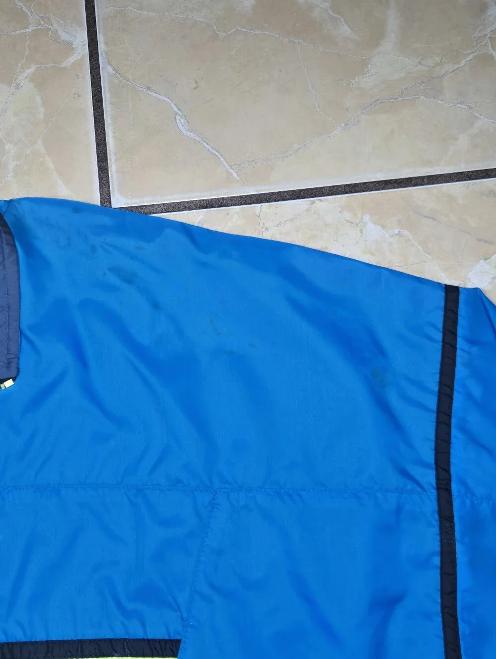 Vintahe Nike Blue Windbreaker with Lime Accents
